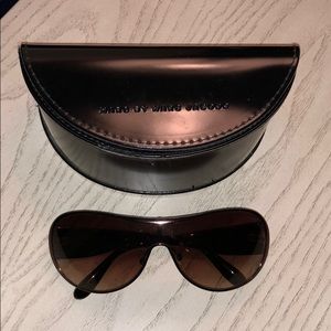 Marc by Marc Jacobs bronze sunglasses and case